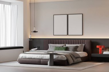 Minimalist Yatak Odası İçi Boş Poster Çerçeveleri ve Konforlu Işıklandırma