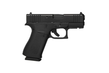 Modern yarı otomatik tabanca. Nefsi müdafaa için kısa namlulu bir silah. Polisi, özel kuvvetleri ve orduyu silahlandırmak. Beyaz arkaplanda izole et.