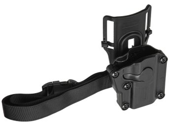 Plastik tabanca kılıfı. Kullanışlı ve gizli silah taşıma suçundan. Her yönden bak. Beyaz arkaplanda izole et.