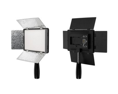 Fotoğraf ve video lambası beyaz arkaplanda izole edildi. Işık akışı oluşumu için özel panjurlu LED lamba. Fotoğraf ve video aydınlatma armatürü.