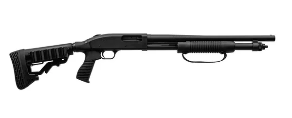 ポンプアクション12ゲージ散弾銃は白い背景に隔離されています 木のストックを持つ滑らかなボアの武器 — ストック写真