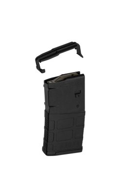 Tüfek ya da tüfek için şarjör. Silahlar için mühimmat. Beyaz arkaplanda izole et.