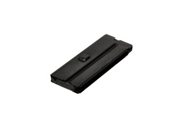 .22lr tüfek şarjörü beyaz arkaplanda izole.