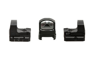 Modern optik kolatör görüşü. Kısa mesafeden ateş etmek için nişan alma cihazı. Beyaz arkaplanda izole et.