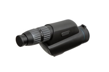 Modern dürbün. Uzun menzilli gözlem cihazı. Beyaz arkaplanda tek göz izolasyonu.