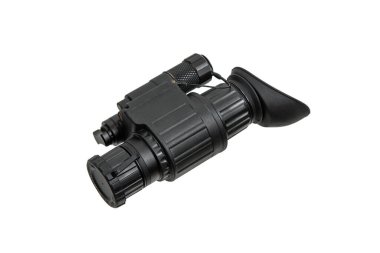 Gece görüş cihazı. Karanlıkta gözlemlemek için özel bir cihaz. Ordu, polis ve özel kuvvetler için teçhizat. Beyaz arkaplanda izole et.