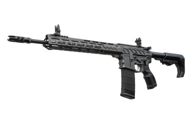 Modern otomatik tüfek beyaz arka planda izole edilmiş. Polis, özel kuvvetler ve ordu için silahlar. Mekanik görüşlü otomatik karabina. Beyaz sırtlı saldırı tüfeği..