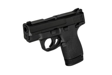 Modern yarı otomatik tabanca beyaz arka planda izole edilmiş. Ordu ve polis için silah. Kısa namlulu silah..