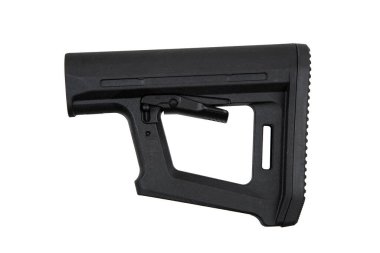 Siyah ayarlanabilir tüfek stoku, genellikle ateşli silahlarda denge ve konfor için kullanılır, dokulu bir kalça plakası ve uzunluk ayarlama için bir kaldıraç içerir. Beyaz arkaplanda izole et.