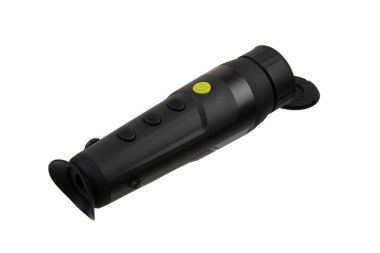 Mercek kapağı, siyah beden, çoklu kontrol düğmeleri ve ergonomik tasarımı olan termal görüntüleme monoküler, gece görüşü ve açık hava aktiviteleri için idealdir. Beyaz arkaplanda izole et.