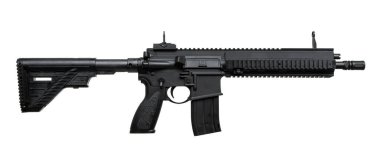 Gerçek AR tipi bir karabinanın siyah, yumuşak plastik bir kopyası. İçinde katlanabilir bir stok, bir tabanca kabzası, bir şarjör ve beyaz bir arka planda izole edilmiş montaj aksesuarları için demiryolu sistemi var..