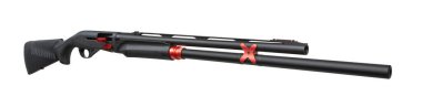 Siyah av tüfeği beyaz arka planda sergileniyor, parlak tasarımı ve modern özellikleri sergileniyor. Pompalı tüfeğin aerodinamik formu ve işlevsel bileşenleri üzerinde duruluyor.