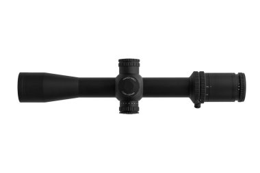 Beyaz arka planda uzun siyah bir tüfek dürbünü..