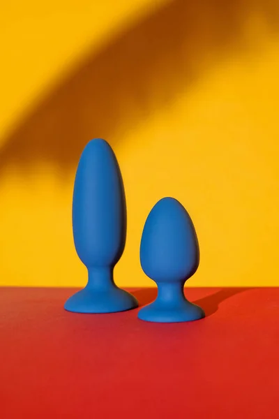 Colección Diferentes Tipos Tapones Anales Azules Juguetes Sexuales Sobre Fondo Fotos de stock