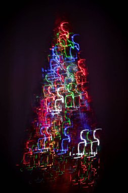 Parlak ve renkli Noel ağacı