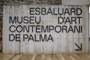 Palma de Mallorca, İspanya - 10 Kasım 2022: Palma Es Baluard Çağdaş Sanat Müzesi