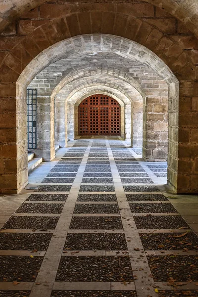 Пальма Мальорка Іспанія Nov 2022 Тунель Через Зовнішню Стіну Королівського — стокове фото