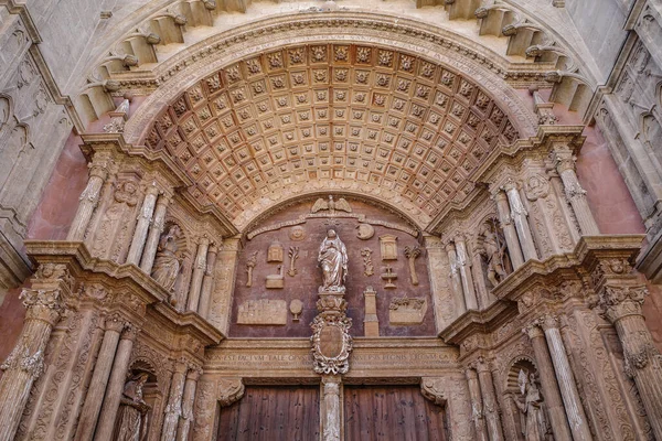 stock image Palma de Mallorca, 7 Nov 2022: Entrance door to the Cathedral Basilica of Santa Maria de Mallorca