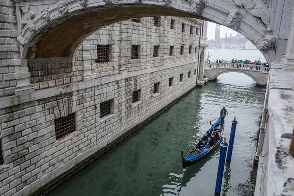 Venedik Talya Kasım 2022 Çekiş Köprüsü Doges Sarayı Nın Içinden — Stok fotoğraf