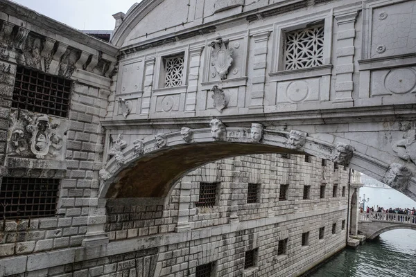 Wenecja Włochy Nov 2022 Most Westchnień Wnętrza Pałacu Dogów Palazzo — Zdjęcie stockowe