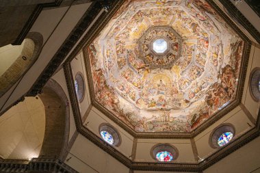 Floransa, İtalya - 21 Kasım 2022: Duomo, Floransa 'nın tavanında' Son Hüküm 'tablosu