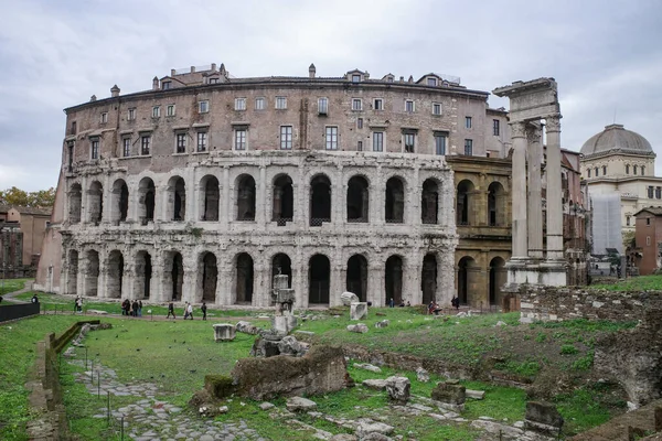 ローマ イタリア Nov 2022 テアトロマルセロ 古代ローマ劇場 — ストック写真