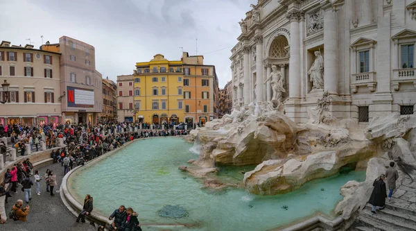 Roma Talya Kasım 2022 Trevi Çeşmesi Fontana Trevi Turist Kalabalığı — Stok fotoğraf
