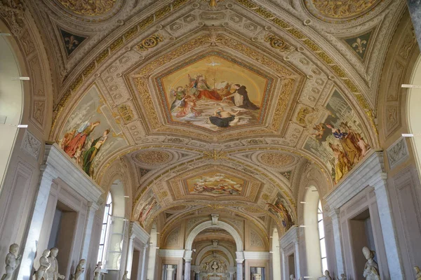 意大利罗马 2022年11月26日 梵蒂冈博物馆的Galleria Degli Arazzi 挂毯画廊 — 图库照片