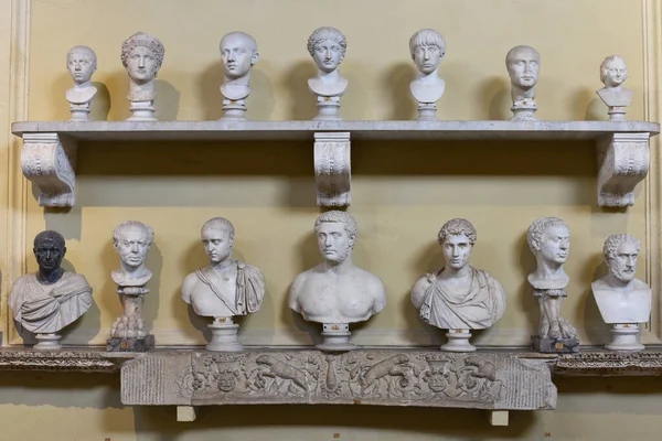 Рим Італія Листопада 2022 Року Мармурові Скульптури Бюсти Музеї Чірамоні — стокове фото