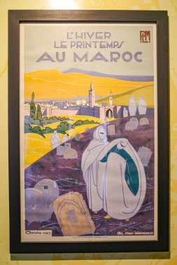 Kazablanka, Fas - 9 Şubat 2023: Abderrahman Slaoui Vakıf Müzesi 'nde sergilenen sanat çalışmaları