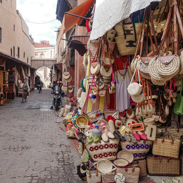 Μαρακές Μαρόκο Φεβρουάριος 2023 Ένα Κατάστημα Μπροστά Πώληση Έργων Τέχνης — Φωτογραφία Αρχείου