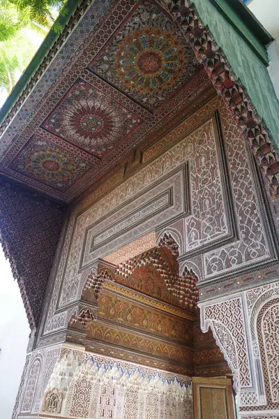 摩洛哥马拉喀什 2023年2月8日 具有历史意义的巴伊亚州宫的美丽内部和建筑 — 图库照片