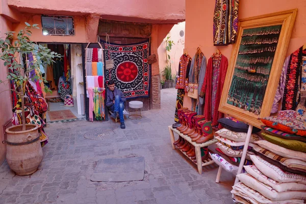 Marrakech Morocco Feb 2023 Handicrafts Sale Marrakech Souk Market — Stock Photo, Image
