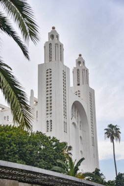 Kazablanka, Fas - 7 Şubat 2023: Sacre Coeur Katedrali, Kazablanka, Fas 'taki eski Katolik İsa' nın Kutsal Kalbi Kilisesi, 1930 yılında inşa edildi.