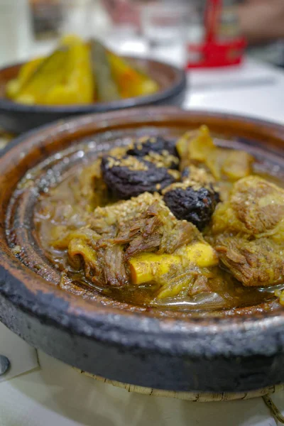 Marrakesch Marokko Februar 2023 Traditionelle Marokkanische Tagine Gerichte Mit Lamm — Stockfoto