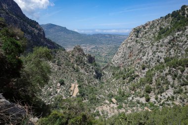 Mallorca, İspanya - 12 Haziran 2023: Barranc de Biniaraix ve GR221 Tramuntana Dağları, Mallorca