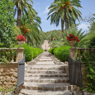 Mallorca, İspanya - 23 Temmuz 2023: Tarihi Jardines de Alfabia botanik bahçeleri, Mallorca