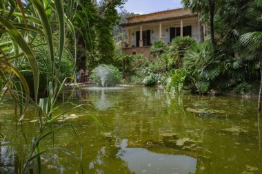 Mallorca, İspanya - 23 Temmuz 2023: Tarihi Jardines de Alfabia botanik bahçeleri, Mallorca