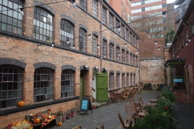 Birmingham, İngiltere - 5 Kasım 2023: Birmingham Mücevher Mahallesi 'ndeki Newman Kardeşler Tabut Çalışıyor Müzesi