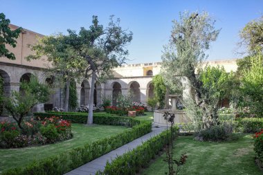 Arequipa, Peru - 4 Aralık 2023: Santa Teresa Manastırı Manastırı