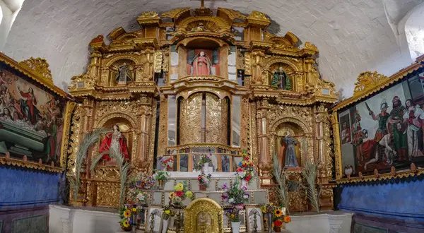 Sibayo, Peru - 5 Aralık 2023: Koloni Kilisesi Iglesia de Sibayo, Arequipa