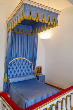 Girona, İspanya - 26 Mayıs 2024: Katalonya 'nın Pubol kasabasındaki Gala Dali Kalesi' nin yaşam alanları