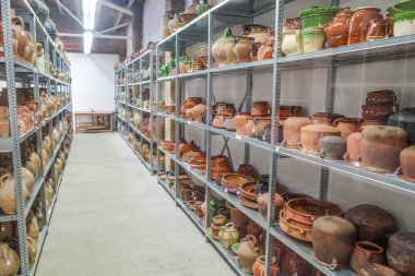 La Bisbal, İspanya - 26 Mayıs 2024: La Bisbal, Girona, Katalonya 'daki Terracotta Seramik Müzesi
