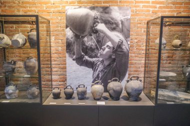 La Bisbal, İspanya - 26 Mayıs 2024: La Bisbal, Girona, Katalonya 'daki Terracotta Seramik Müzesi