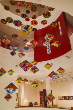 Hanoi, Vietnam - 29 Ocak 2024: Vietnam Kadın Müzesi lobisinde dekorasyon