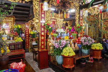 Hanoi, Vietnam - 29 Ocak 2024: One Pillar Pagona 'daki Budist türbesi, Hanoi, Vietnam