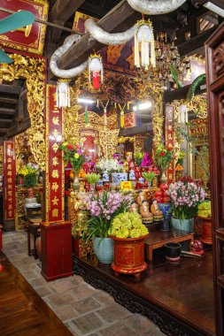 Hanoi, Vietnam - 29 Ocak 2024: One Pillar Pagona 'daki Budist türbesi, Hanoi, Vietnam