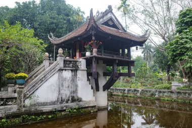 Hanoi, Vietnam - 29 Ocak 2024: Bir Pillar Pagoda, resmi adıyla Dien Huu Pagoda, Vietnam