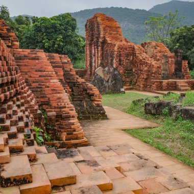 Hoi An, Vietnam - 6 Şubat 2024: Oğlum Hindu tapınağı Champa Krallığı sırasında inşa edildi, Vietnam