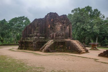 Hoi An, Vietnam - 6 Şubat 2024: Oğlum Hindu tapınağı Champa Krallığı sırasında inşa edildi, Vietnam